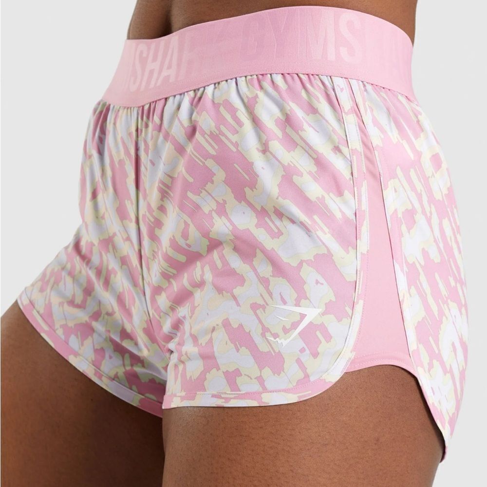 GYMSHARK Training Loose Fit Short Pink Camo Women’s Size XS - Picture 8 of 12